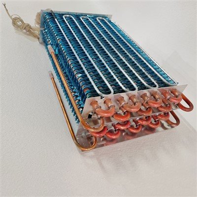 Evaporator cu aripioare din aluminiu pentru dezghețare